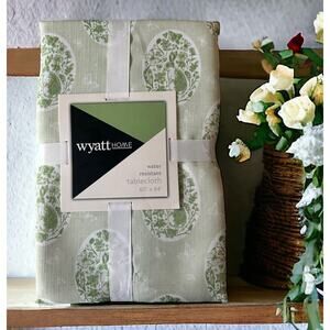 Wyatt Home Spring Easter Green Bunny Rabbit Cloth Tablecloth 60 X 84 NEW